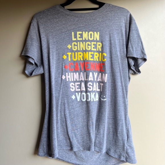 Graphic T-Shirt - Picture 1 of 5